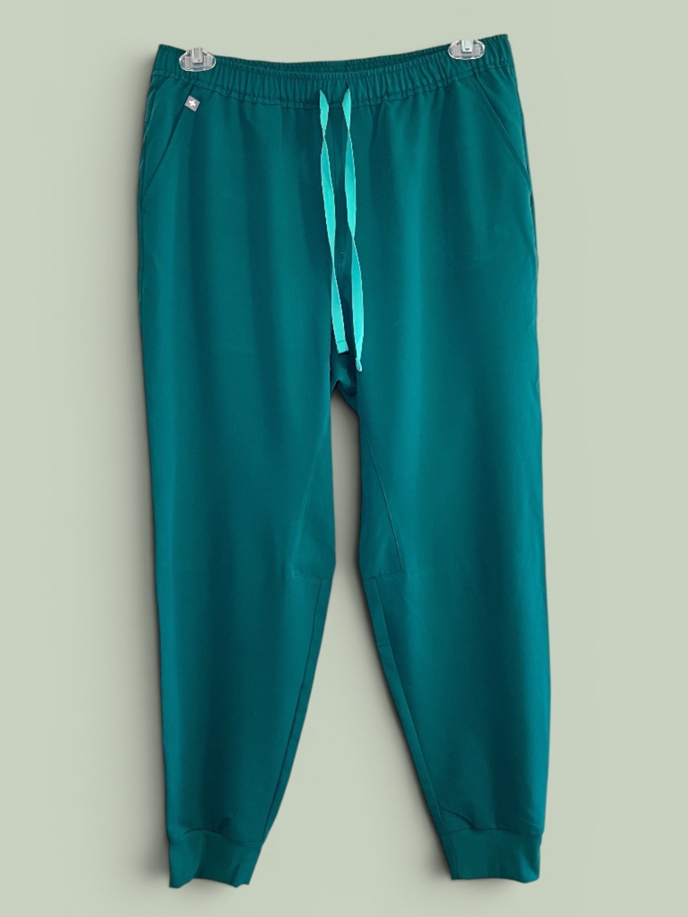 Figs Tansen Hunter Green (PO# 7285) Joggers Size L NWOT